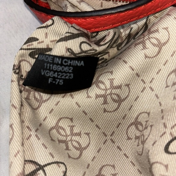 Guess Los Angeles PVC Shoulder Bag - Picture 10 of 16